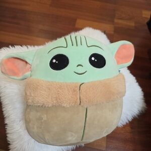 Star Wars White and Green Squishmallows Collectible Tag